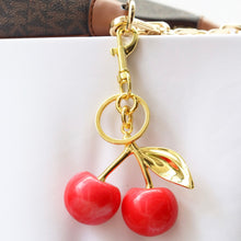 Cargar imagen en el visor de la galería, Llavero Cherry