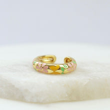 Cargar imagen en el visor de la galería, Anillos Flores Esmaltadas