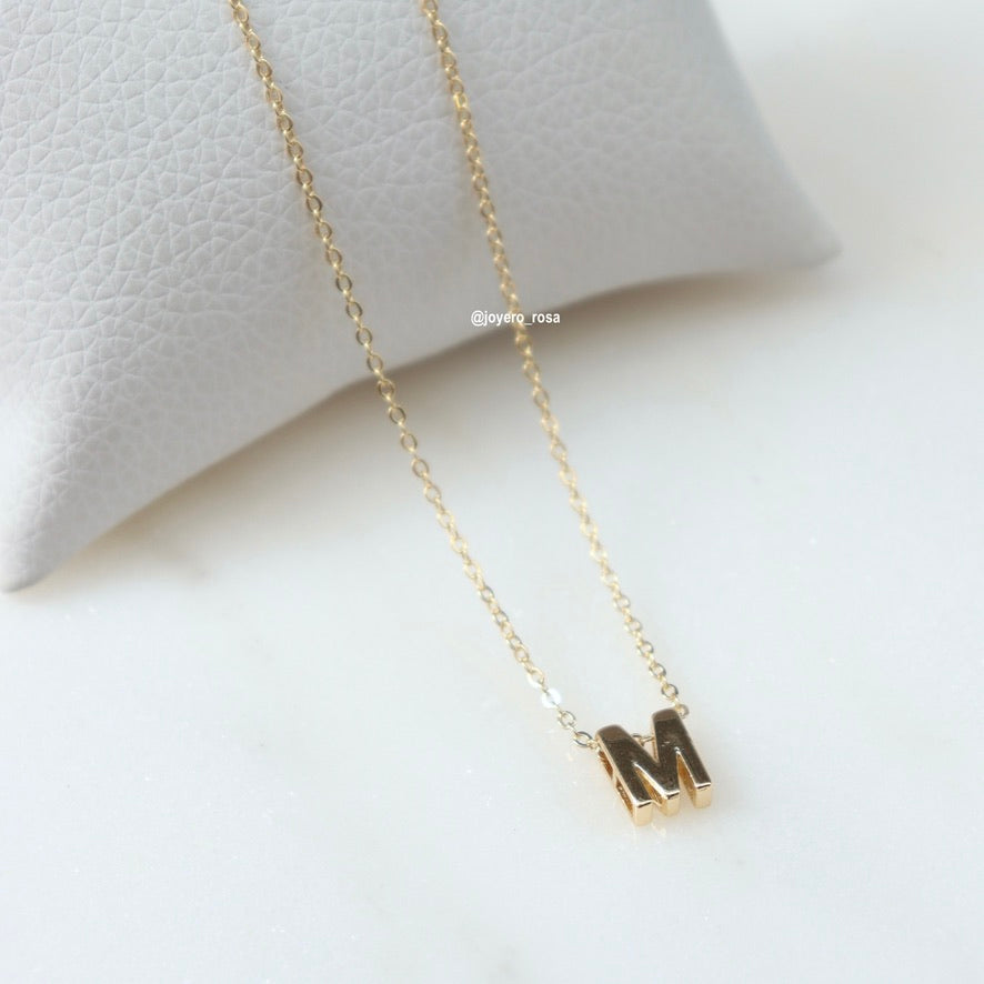 Collar Inicial M