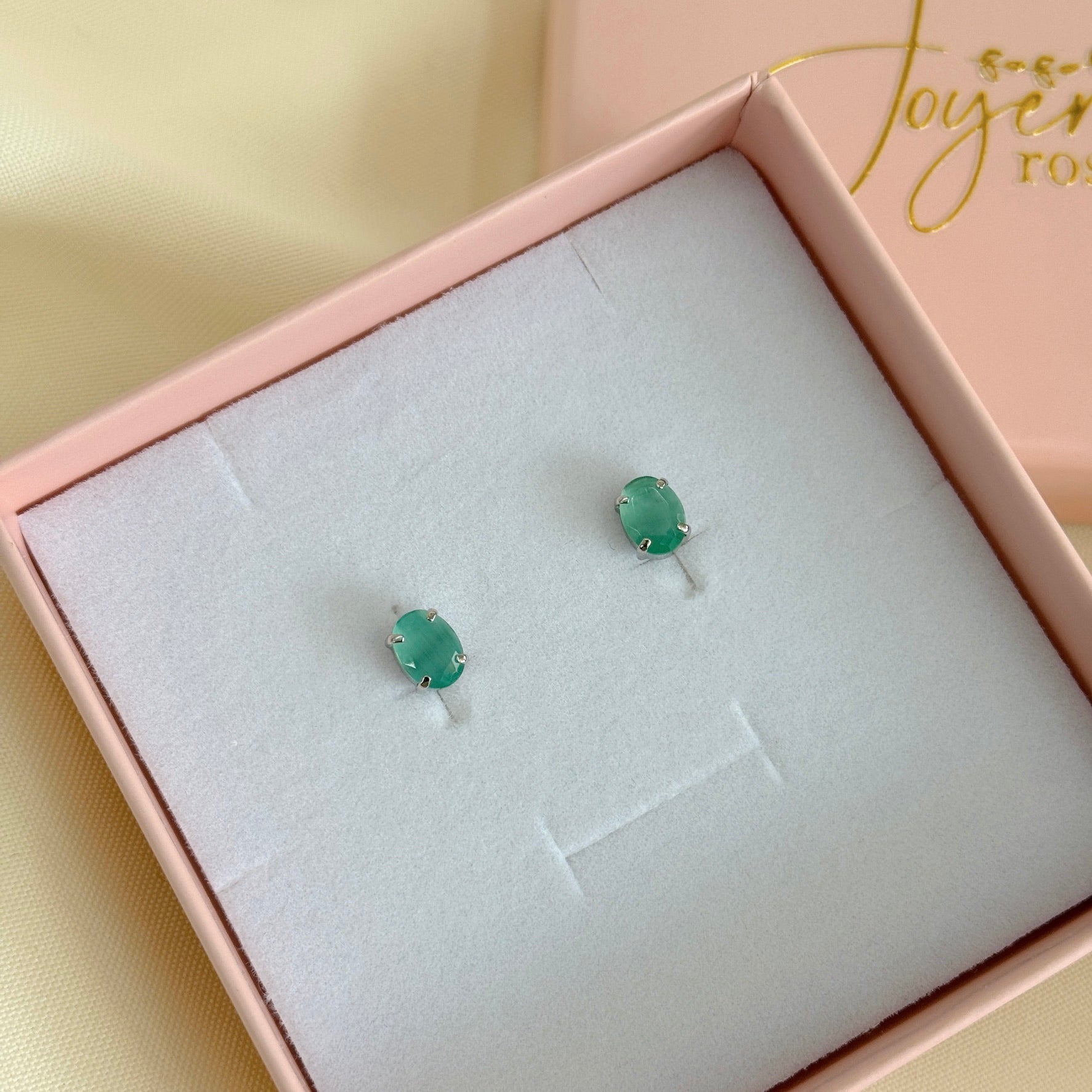 Studs Cristal Ovalado