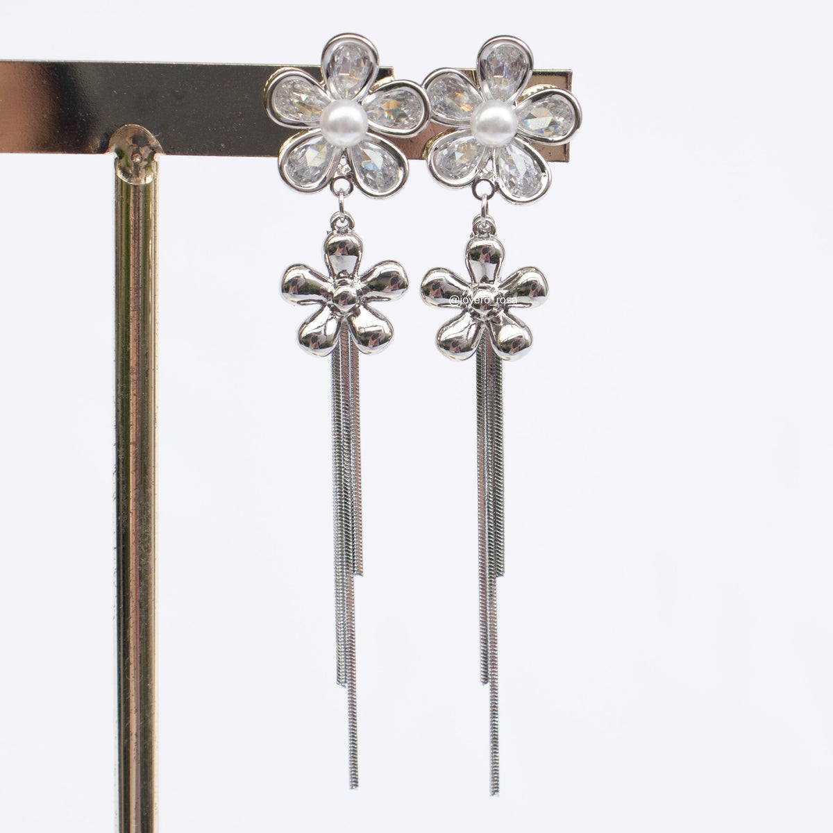 Aretes Largos Flor con Perla