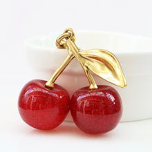 Cargar imagen en el visor de la galería, Llavero Cherry
