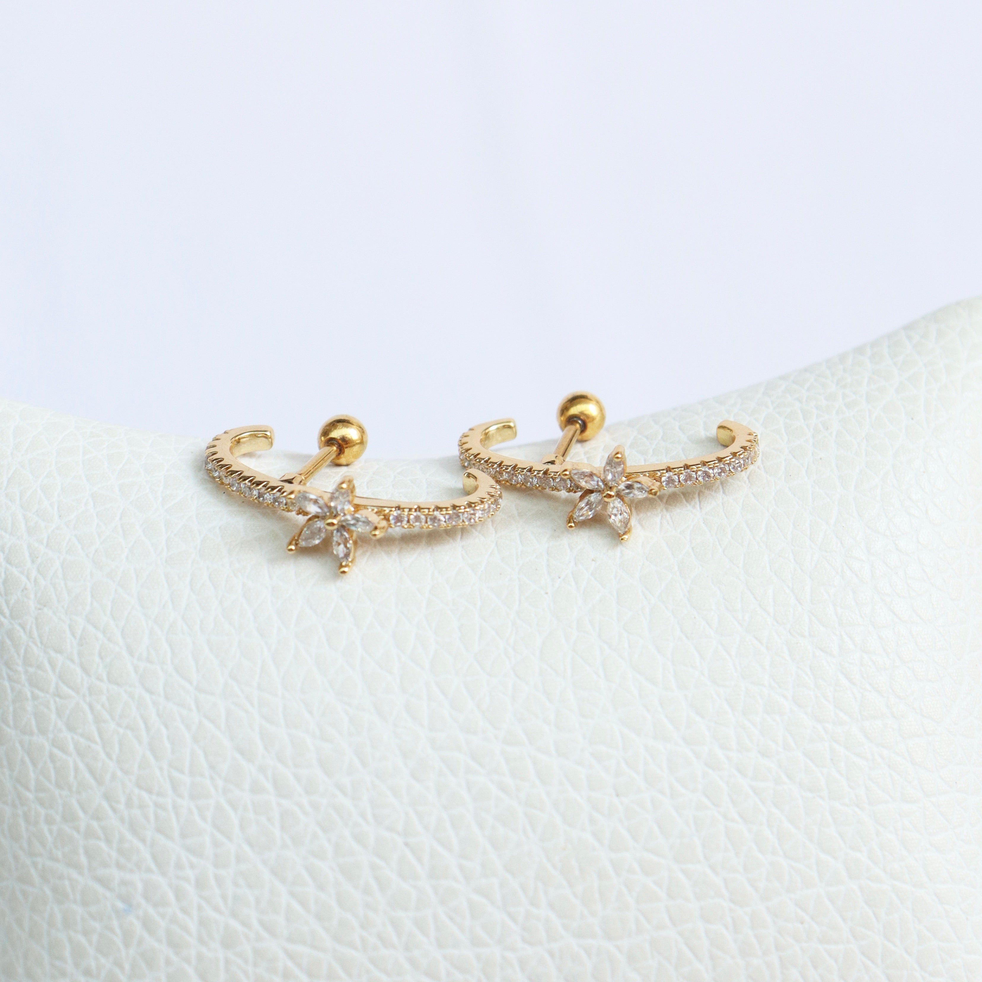 Studs Flor (Suspender)