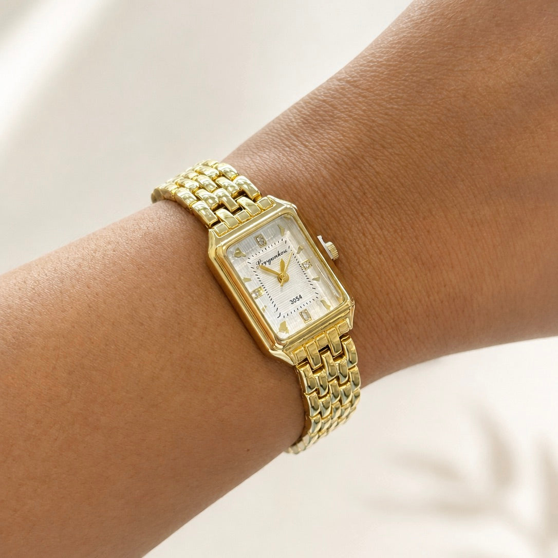 Reloj Dorado Rectangular