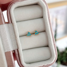 Cargar imagen en el visor de la galería, Studs Mini Trinity Celeste
