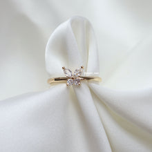Cargar imagen en el visor de la galería, Anillo Mariposa
