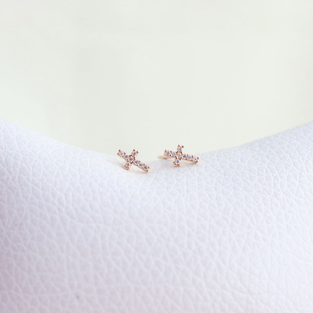 Studs Cruz Mini