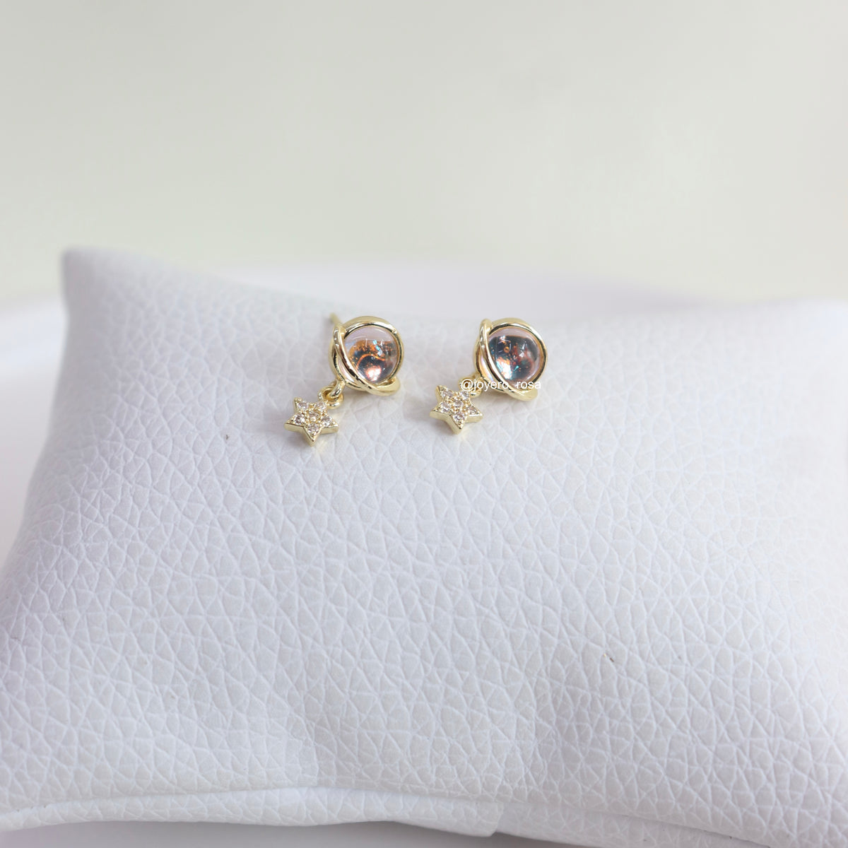 Studs Planeta Estrella Colgante