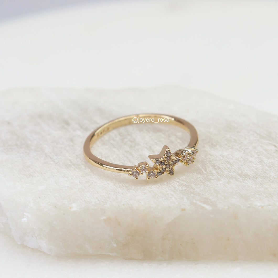 Anillo Estrellas con Brillo Dorado