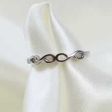 Cargar imagen en el visor de la galería, Anillo Infinito

