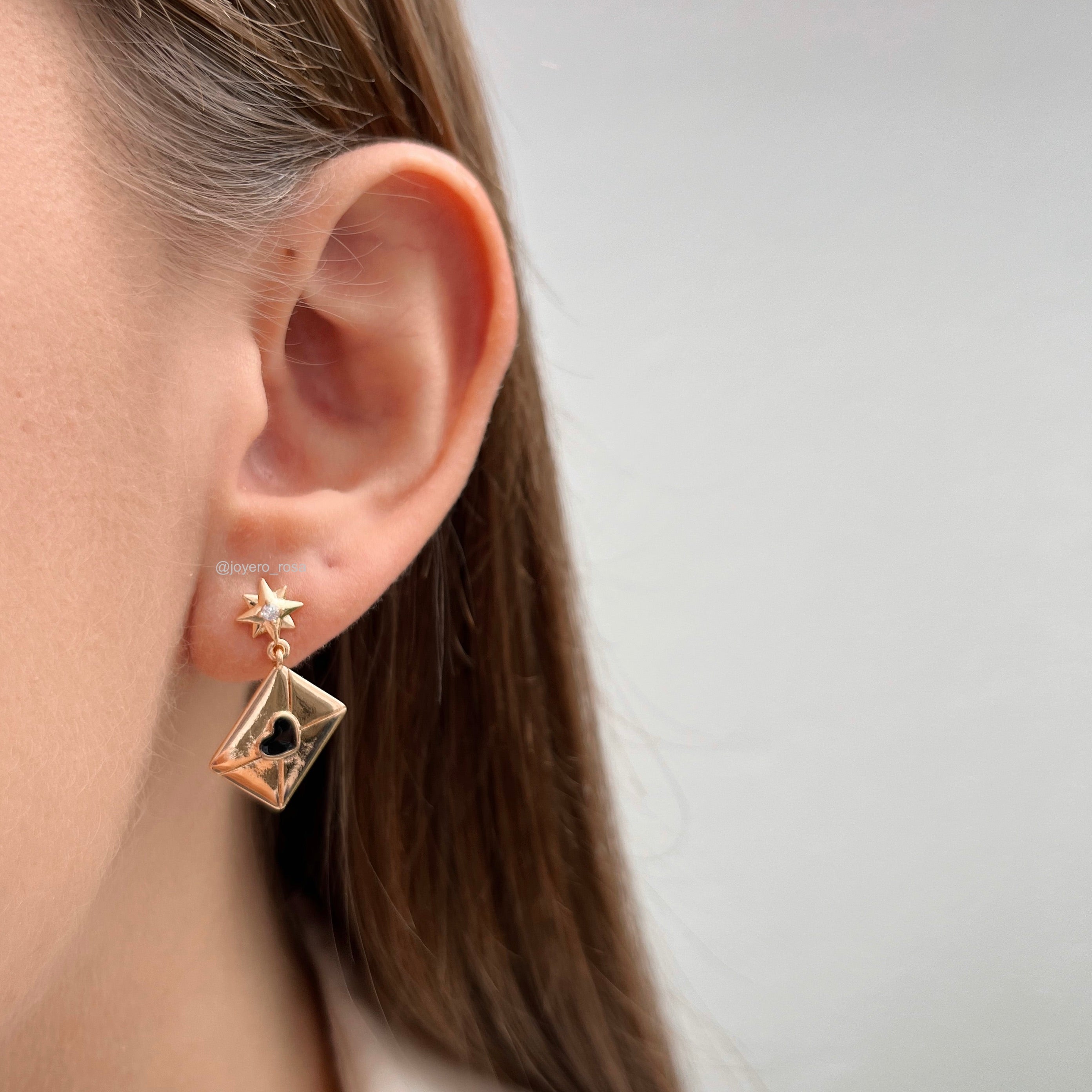 Aretes Sobre Corazón