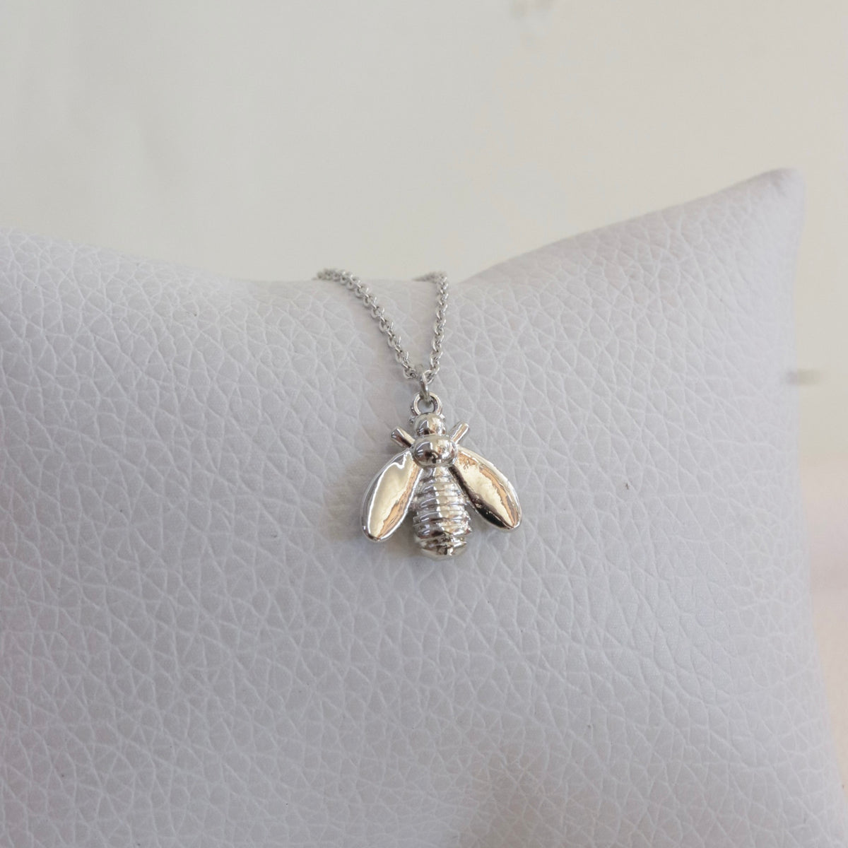 Collar Abeja