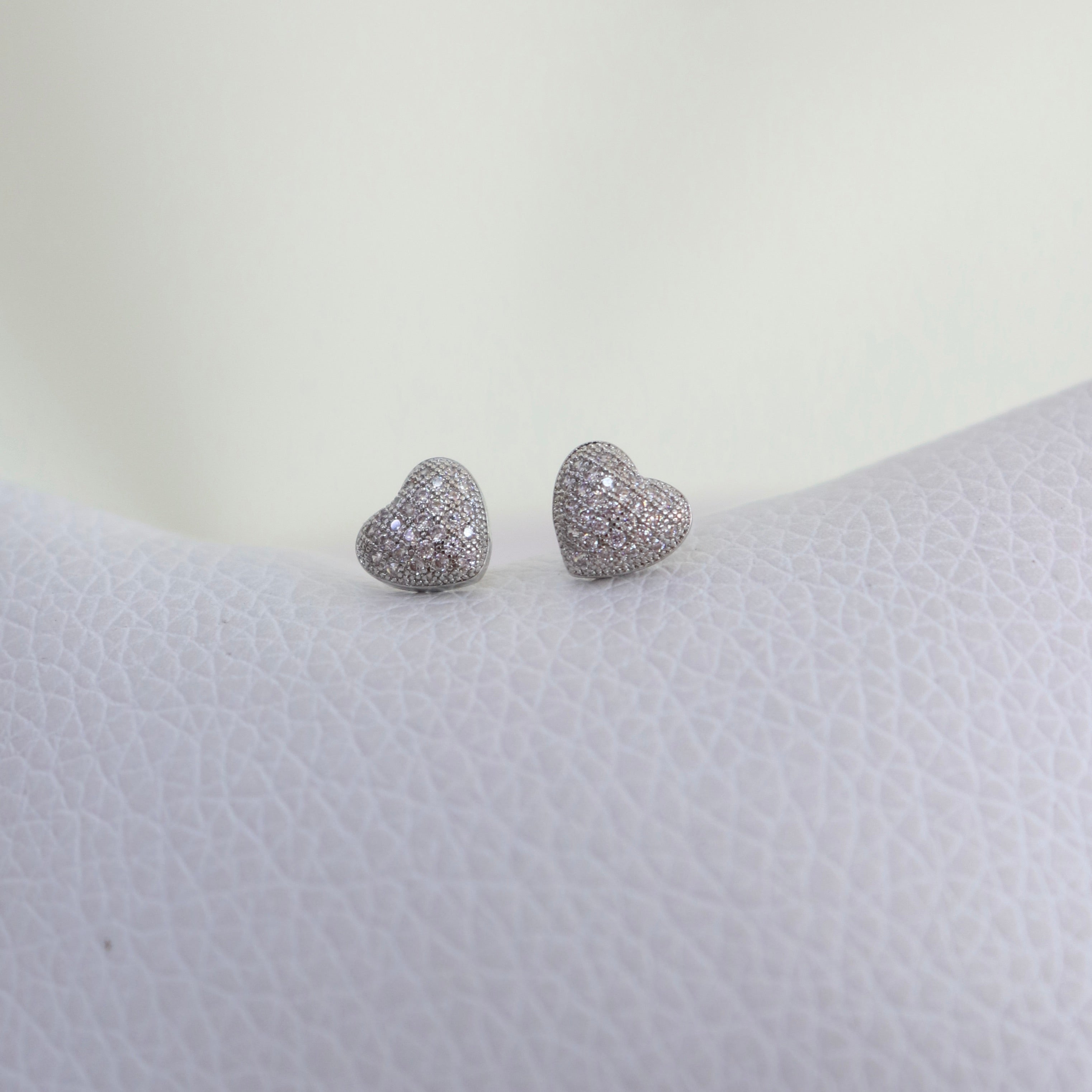 Studs Corazón Full Brillo
