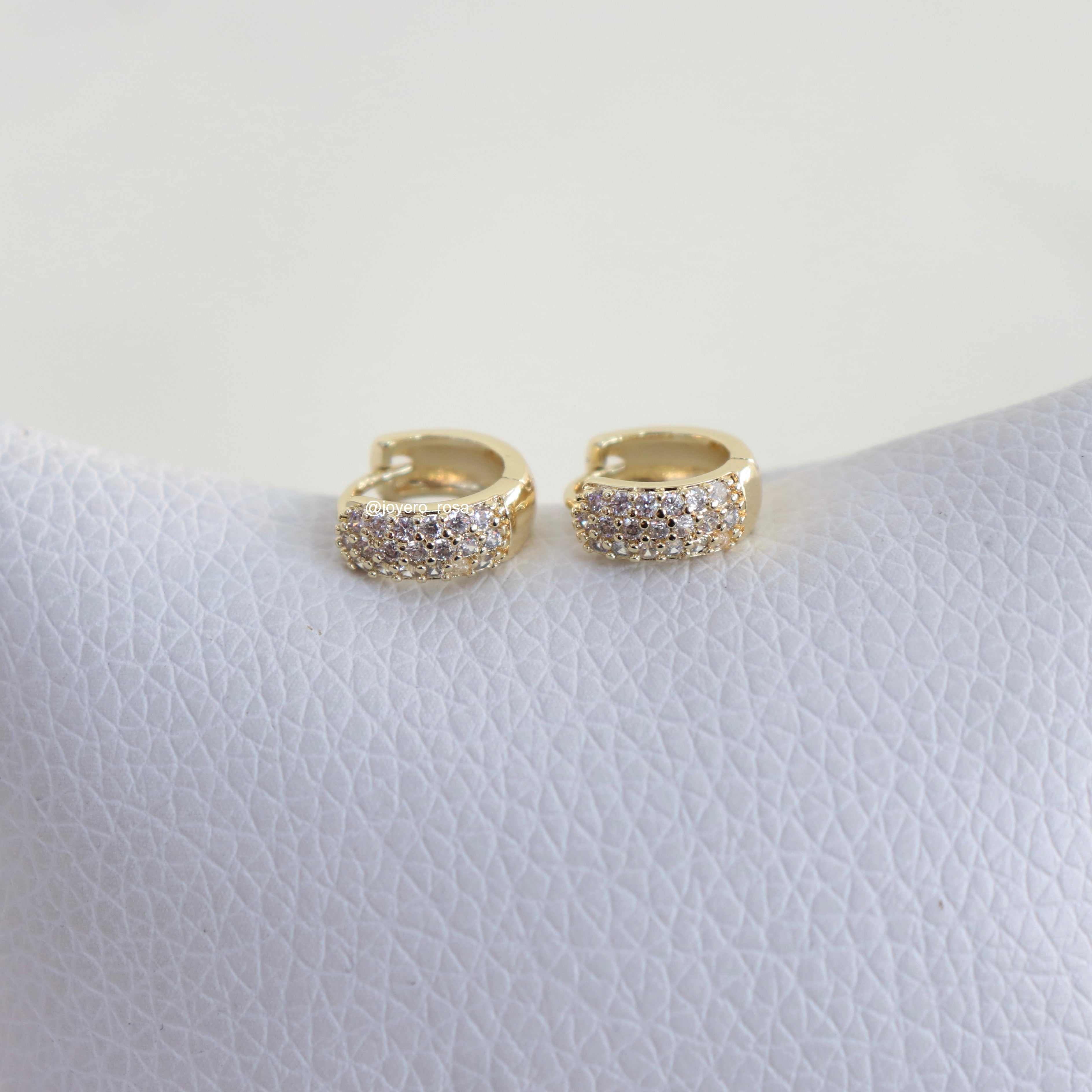 Huggies Pavé