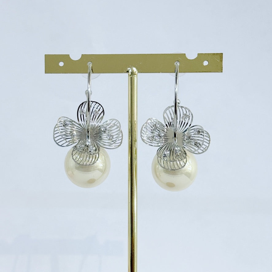 Semi Hoops Perla Flor