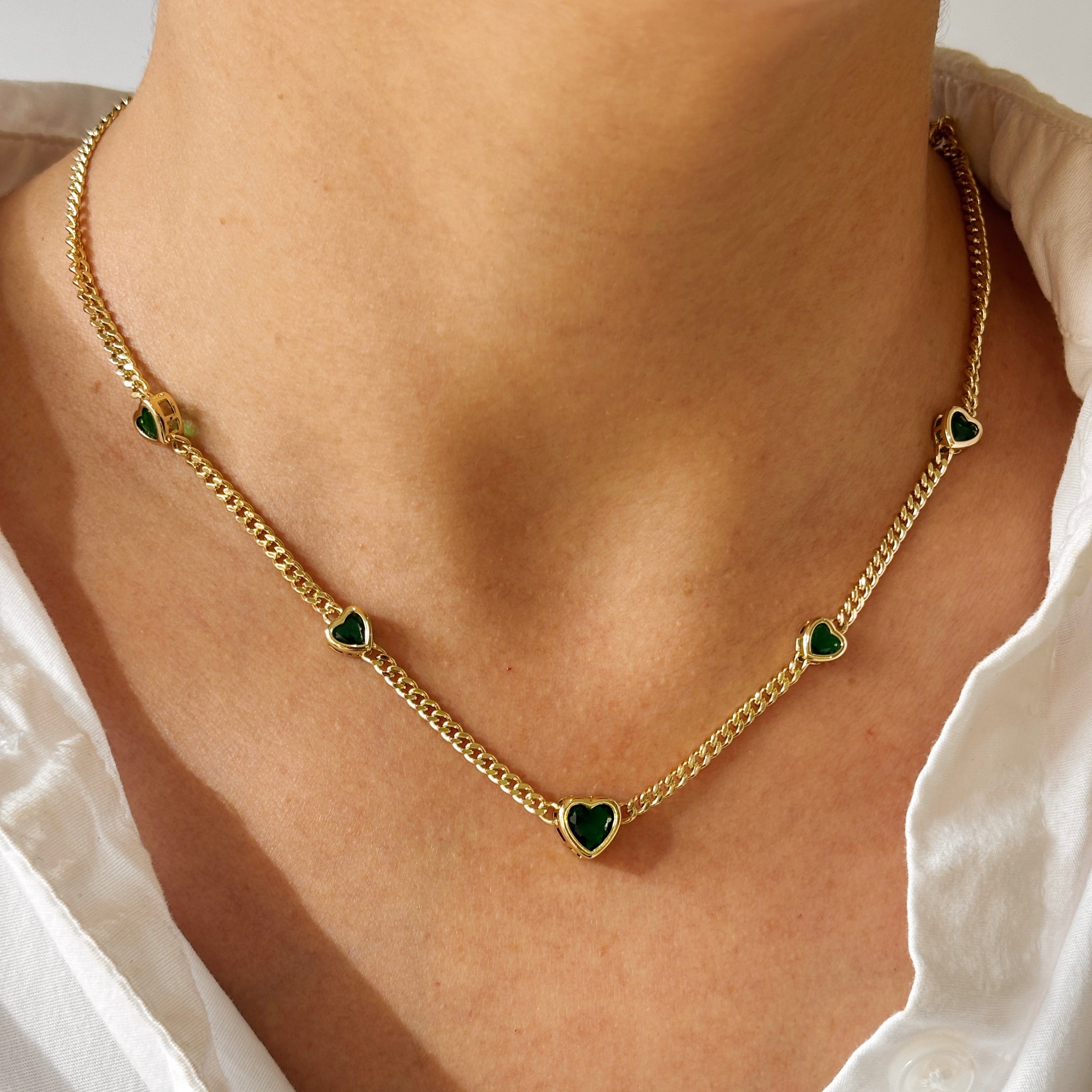 Collar Corazones Verdes