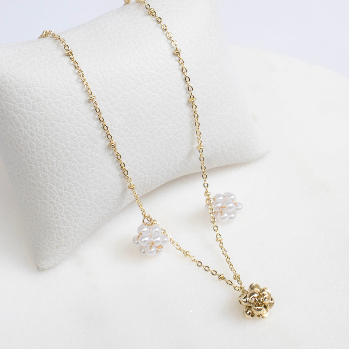 Collar Clusters