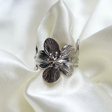 Cargar imagen en el visor de la galería, Anillo Flor
