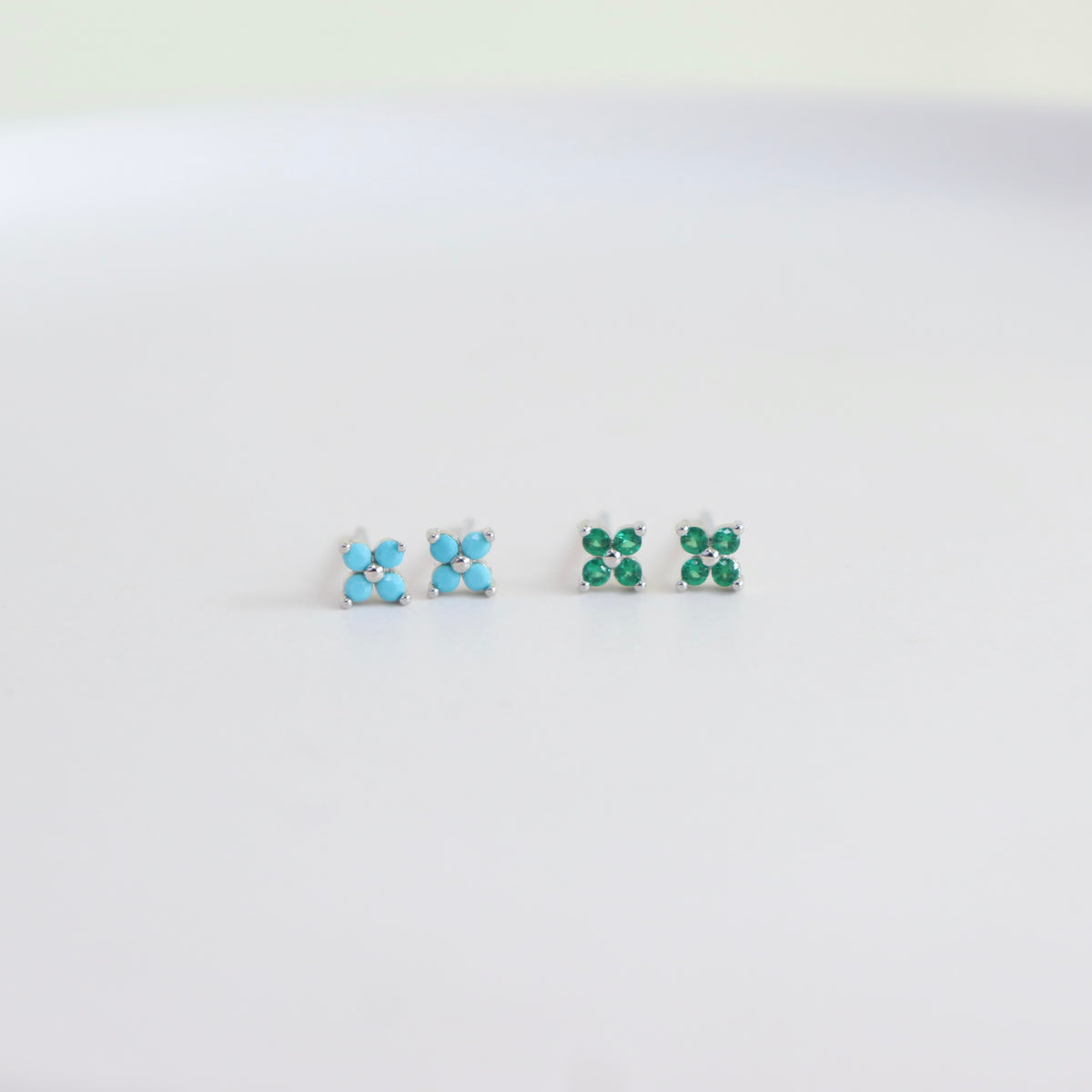 Studs Flor Color
