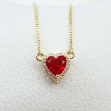 Cargar imagen en el visor de la galería, Collar Ajustable Corazón Rojo
