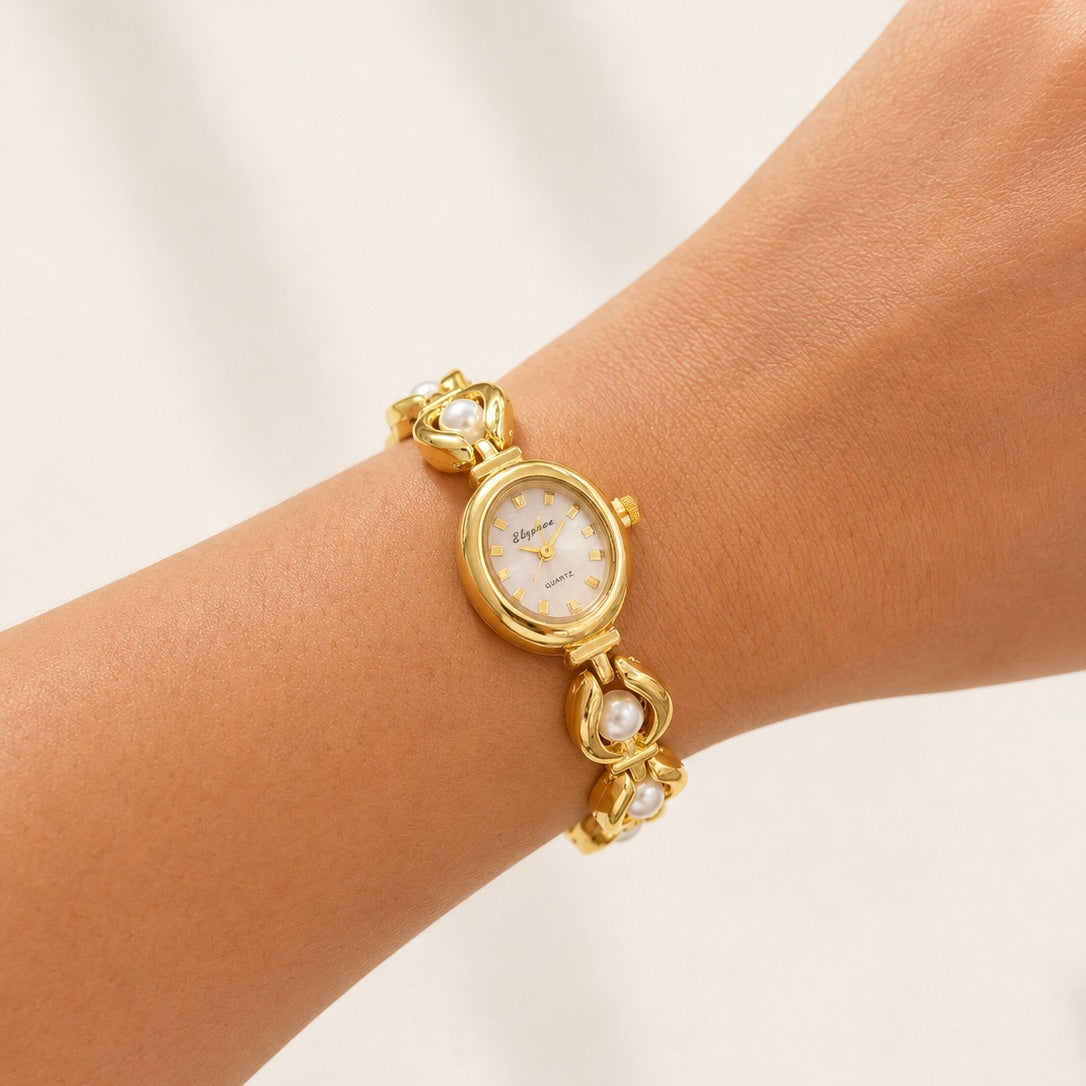 Reloj Ovalado con Perlas