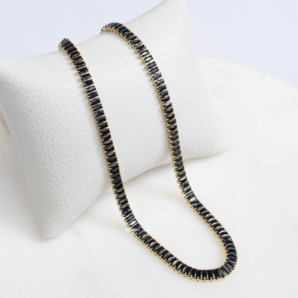 Collar Baguette Negro
