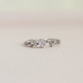 Anillo Ajustable Estrella con Cristales