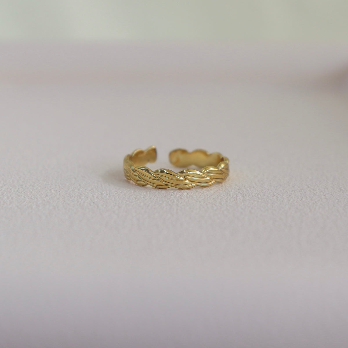 Anillo Ajustable Entrelazado