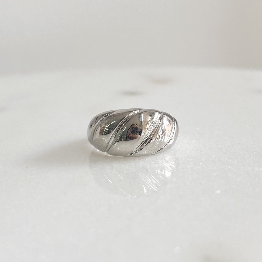 Anillo Darah Plateado