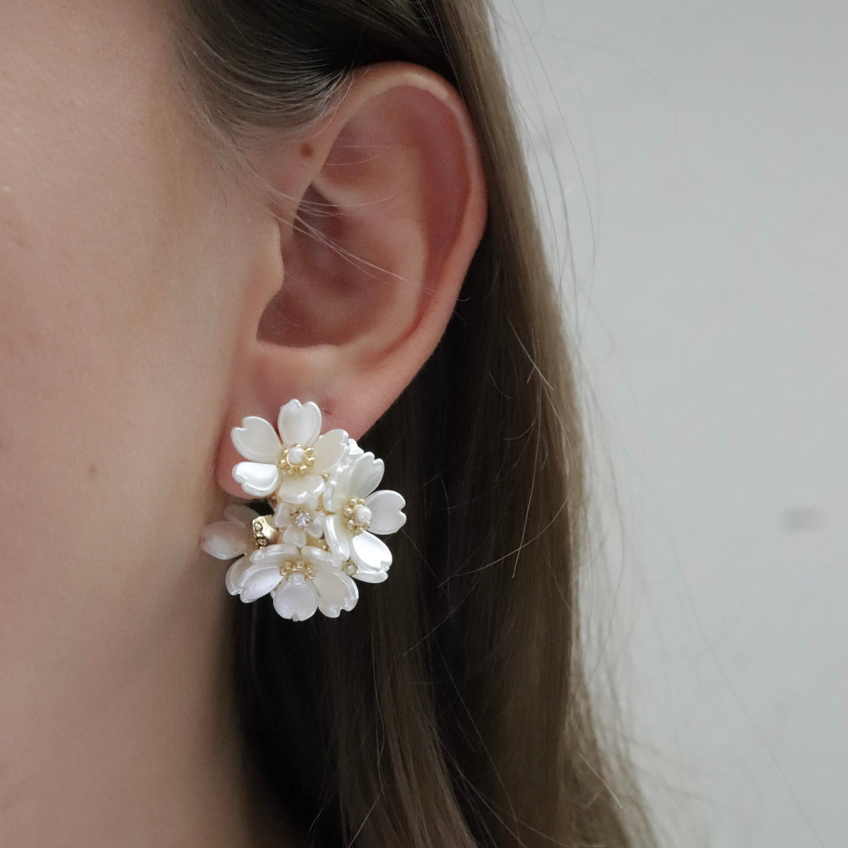 Hoops Flores