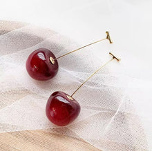 Cargar imagen en el visor de la galería, Aretes Cherry
