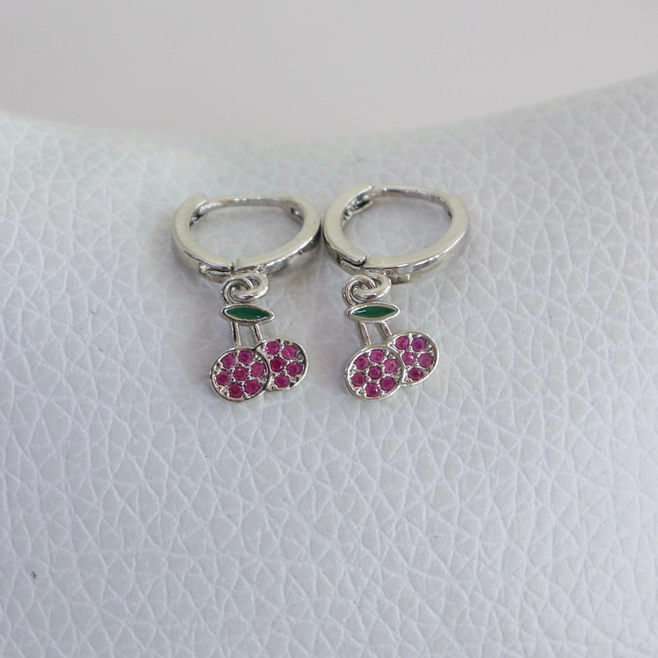 Dangles Cereza