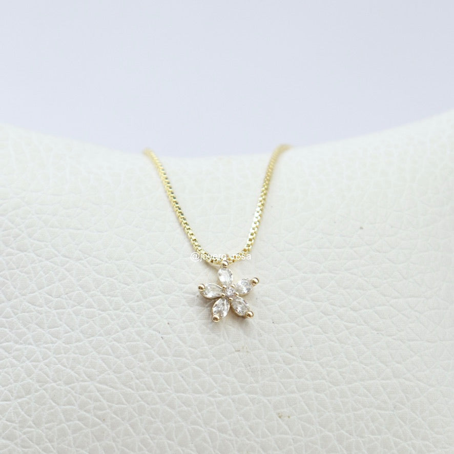 Collar Ajustable Flor Cristal