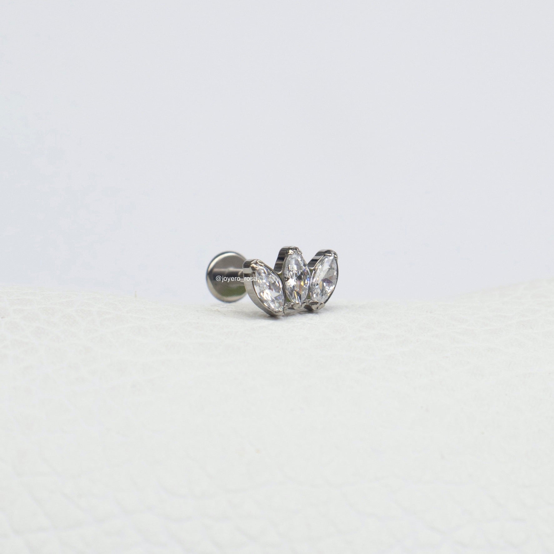 Tres Cristales Labret