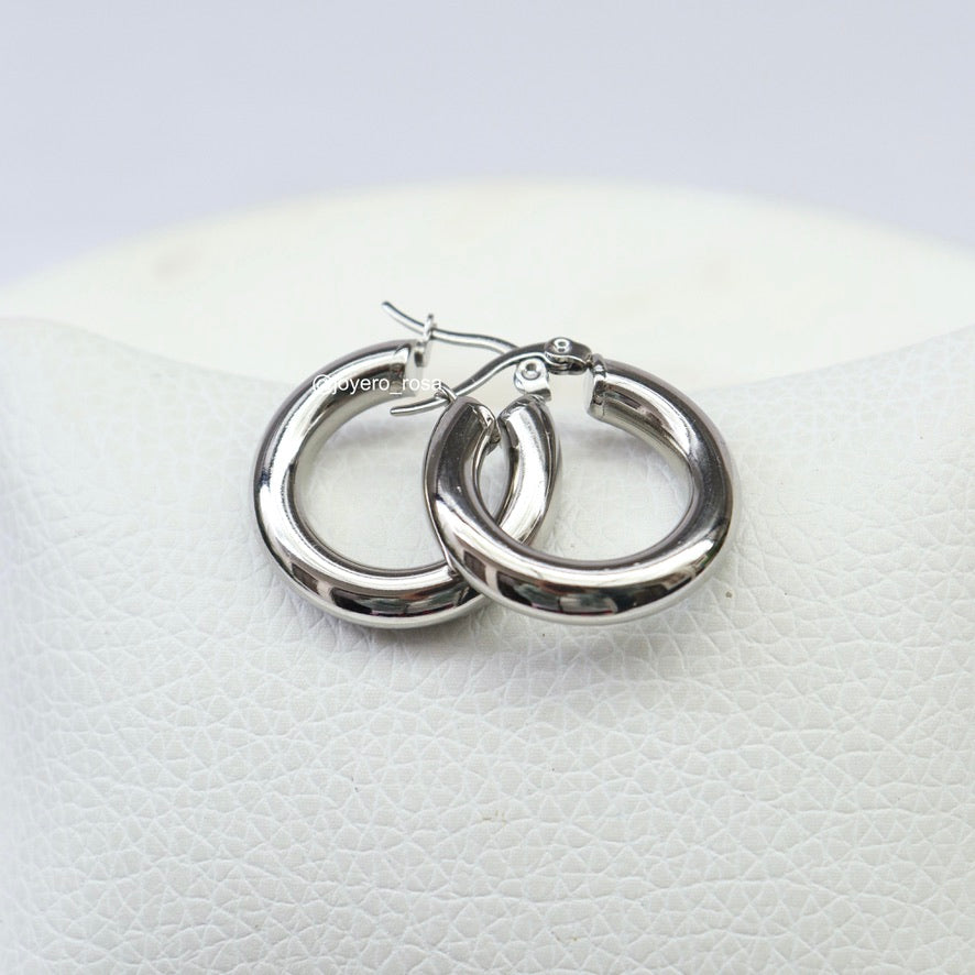 Gigi Hoops