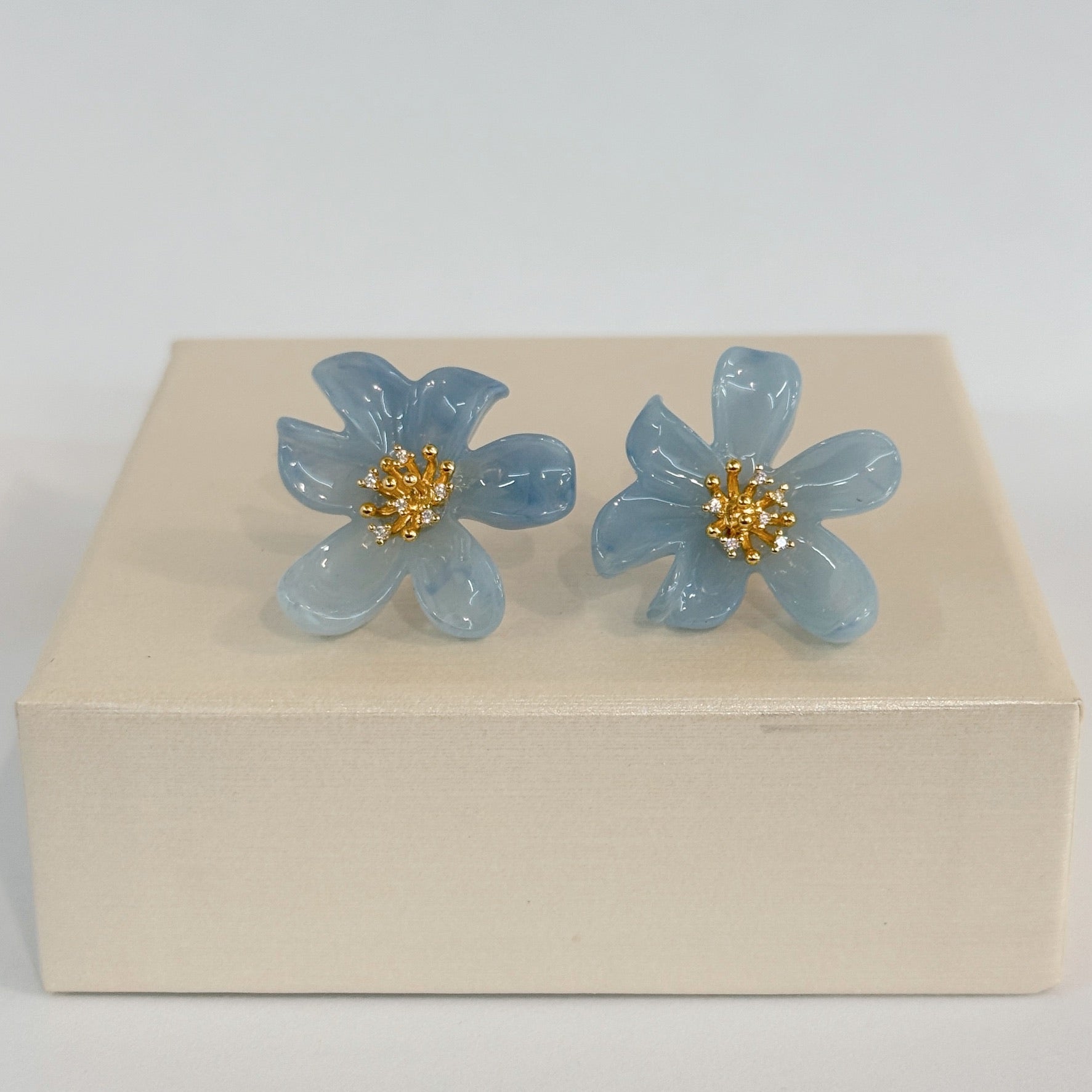 Studs Flor Celeste