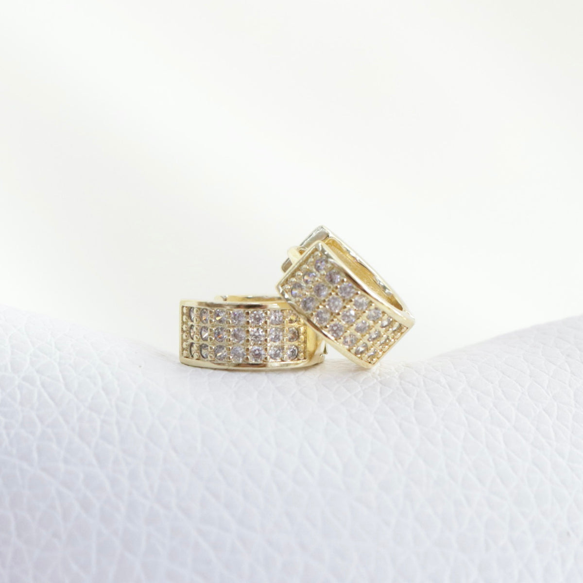 Huggies Pavé