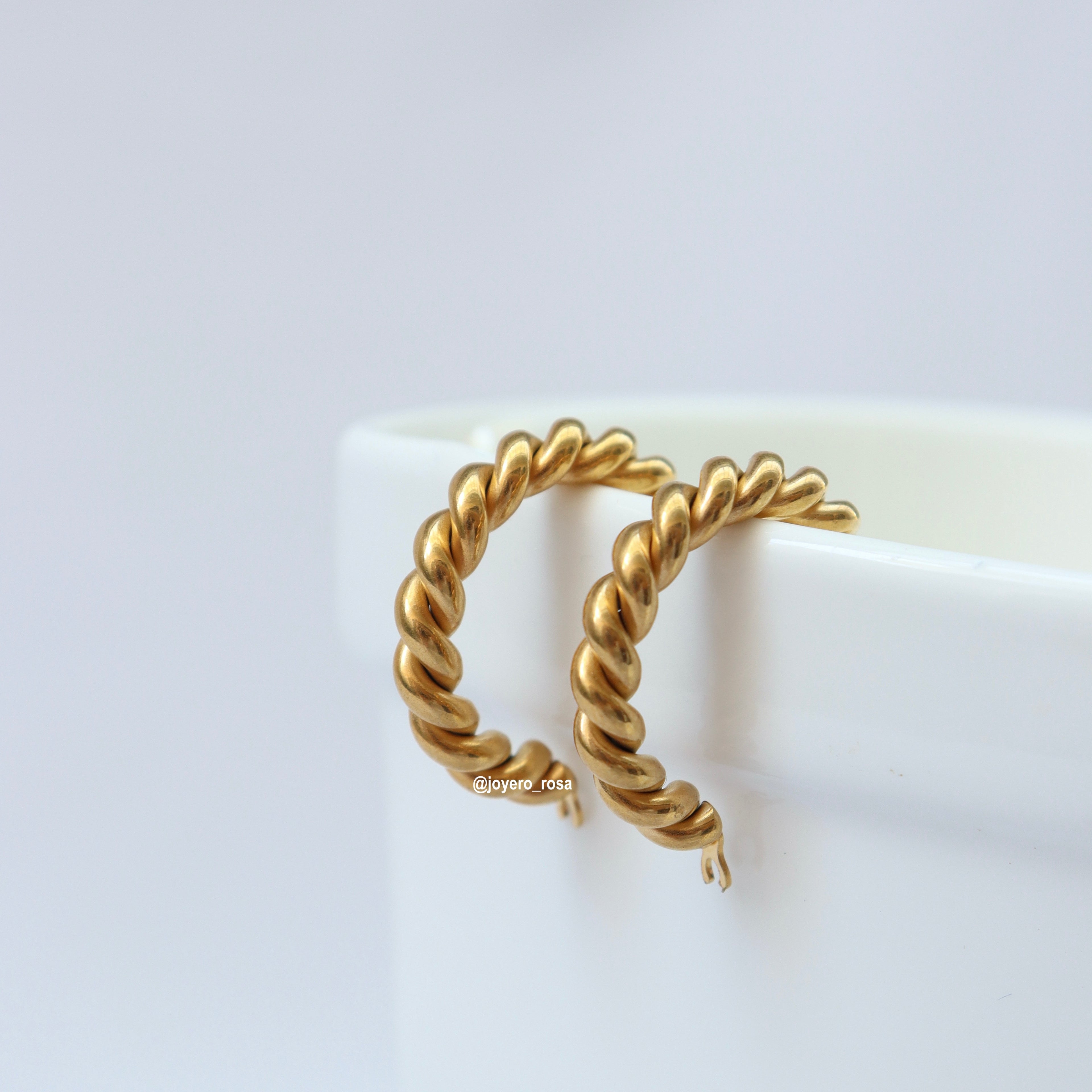 Cami Hoops
