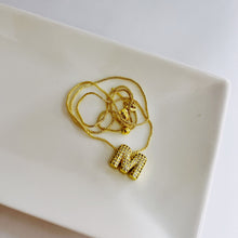 Cargar imagen en el visor de la galería, Collar Ajustable Inicial Pavé Chunky
