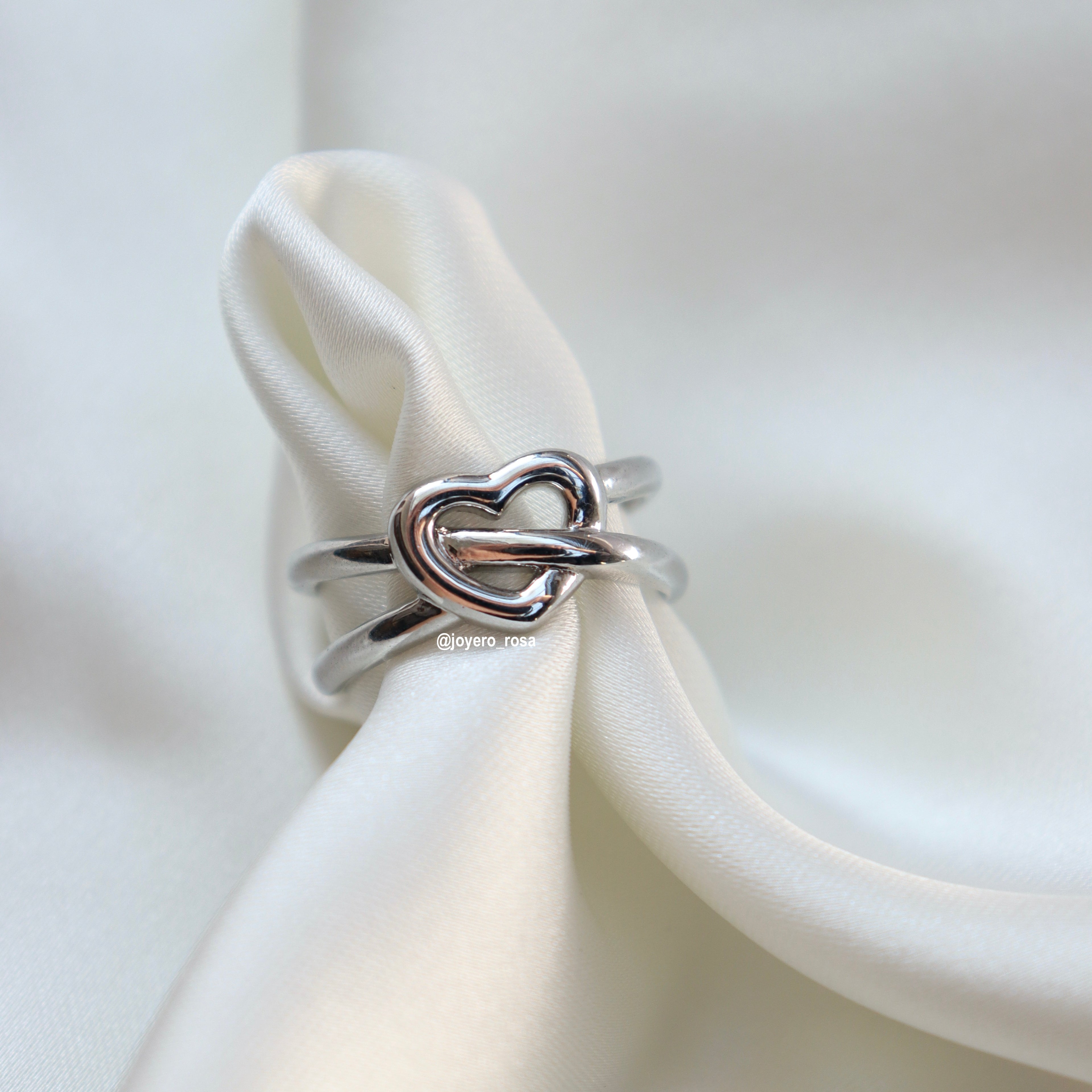 Anillo Corazón Entrelazado