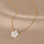 Collar Flor Nácar