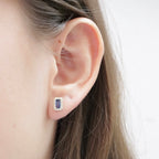 Studs Baguette Color Borde de Brillos