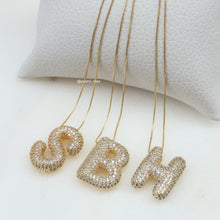 Cargar imagen en el visor de la galería, Collar Ajustable Inicial Bubble Pavé
