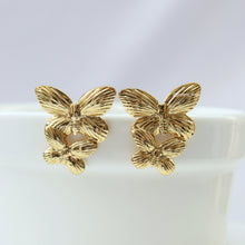 Cargar imagen en el visor de la galería, Aretes Mariposas
