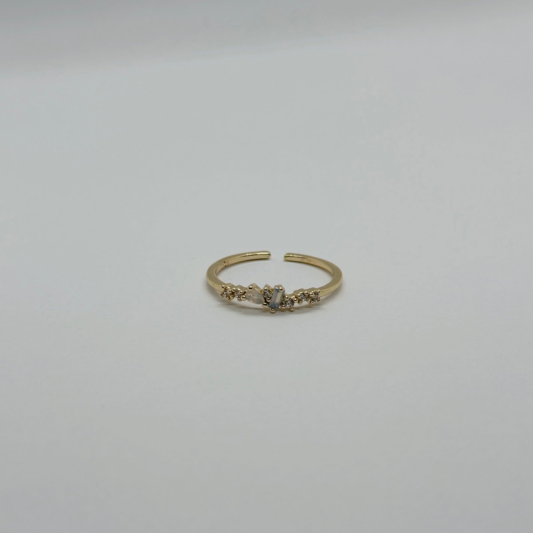 Anillo Ajustable Cristales Tornasol