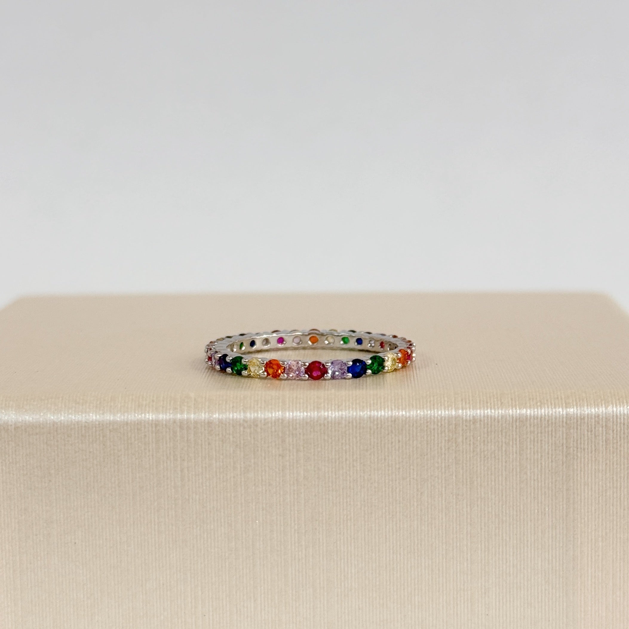 Anillo Cintillo de Colores