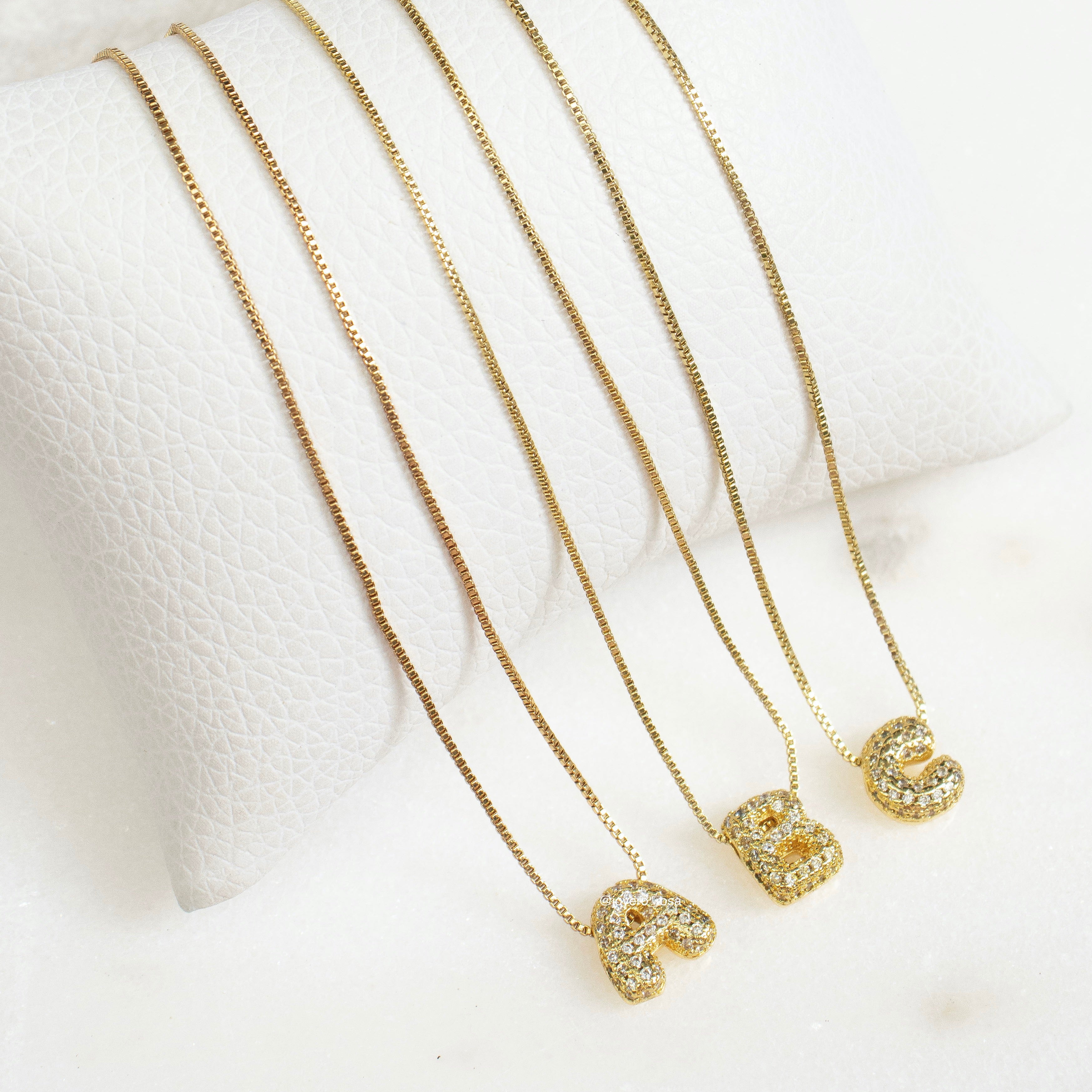 Collar Ajustable Inicial Pavé Chunky Mini
