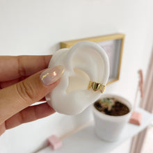 Cargar imagen en el visor de la galería, Earcuff Corazones
