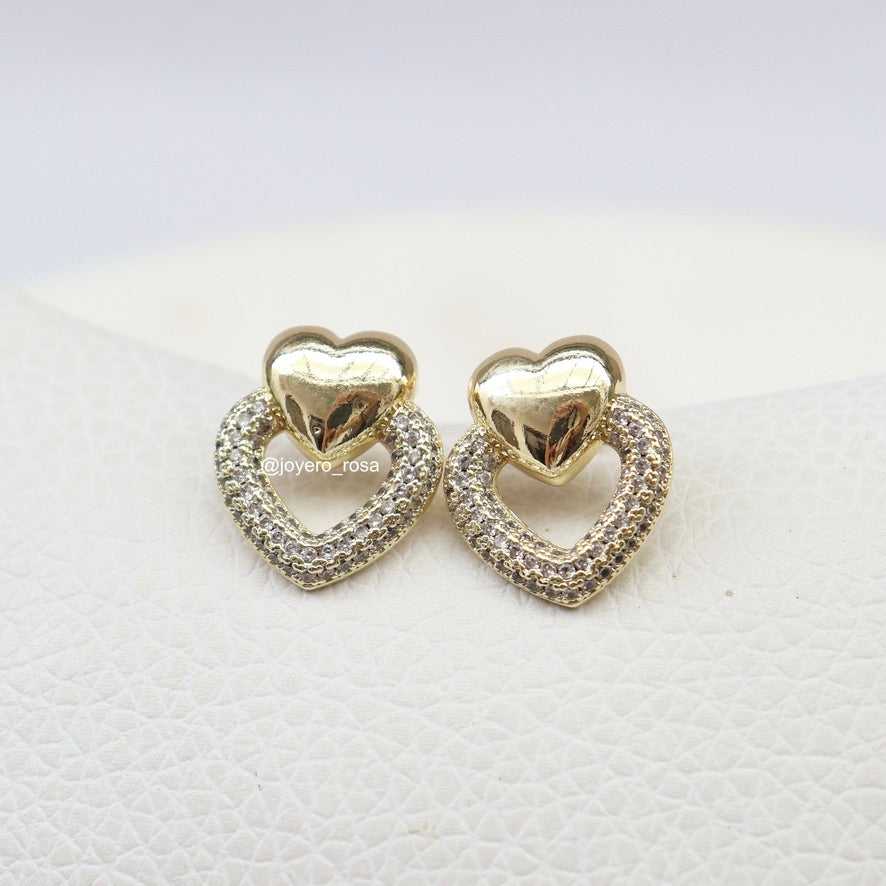 Studs Corazón con Brillos