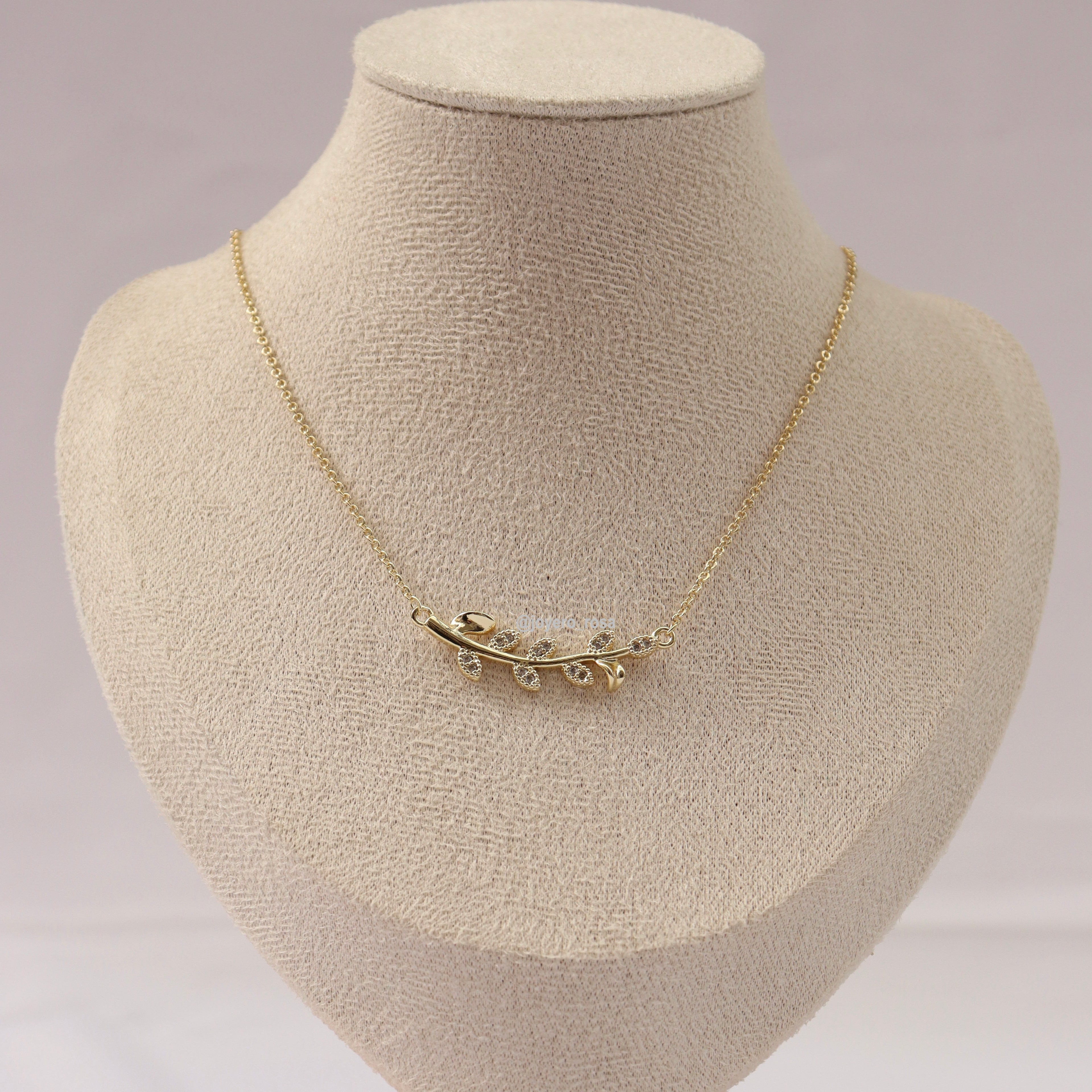 Collar Hojas